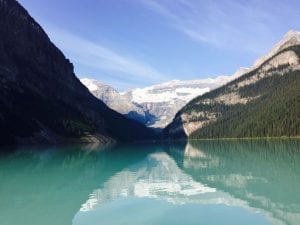 Lake Louise : Why is It So Popular? - 1000 Towns of Canada Blog - 1000 ...