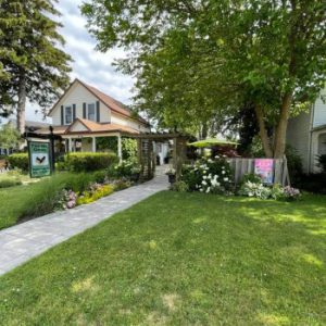 Two Old Crows Patio Café & Makers Market