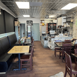 Donnelly Café & Taphouse + Pizzeria