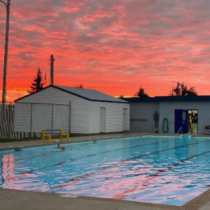 Trochu Swimming Pool