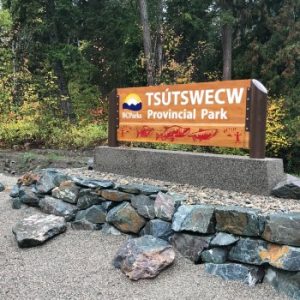 Tsútswecw Provincial Park