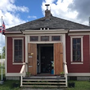 150 Mile House Heritage School