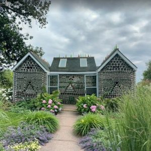 Bottle Houses – Gardens and Glass Expressions