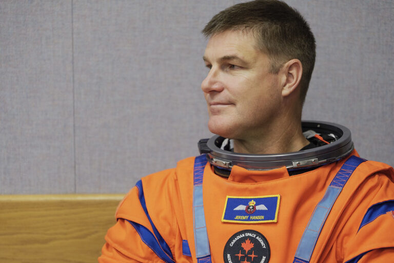 Jeremy Hansen | Moon Voyager